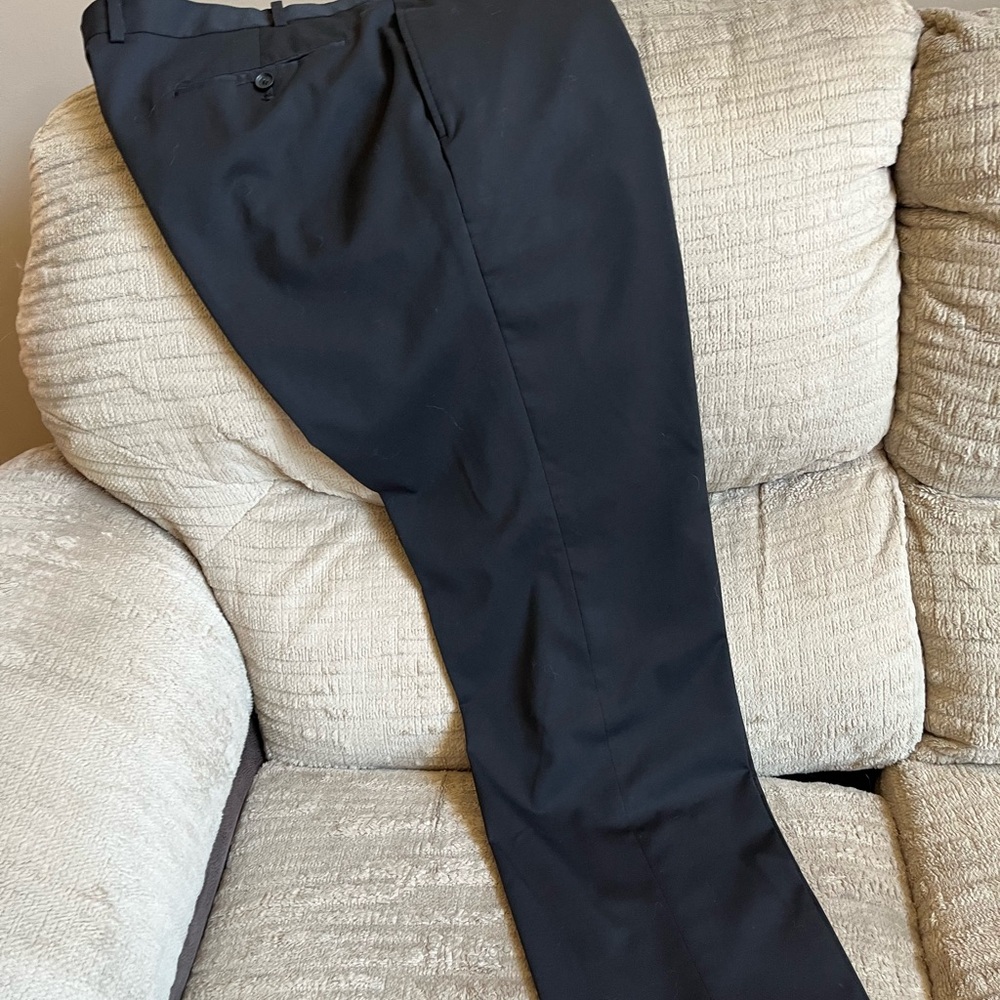 Men’s Claiborne Dress Pants, Black, size 40x30